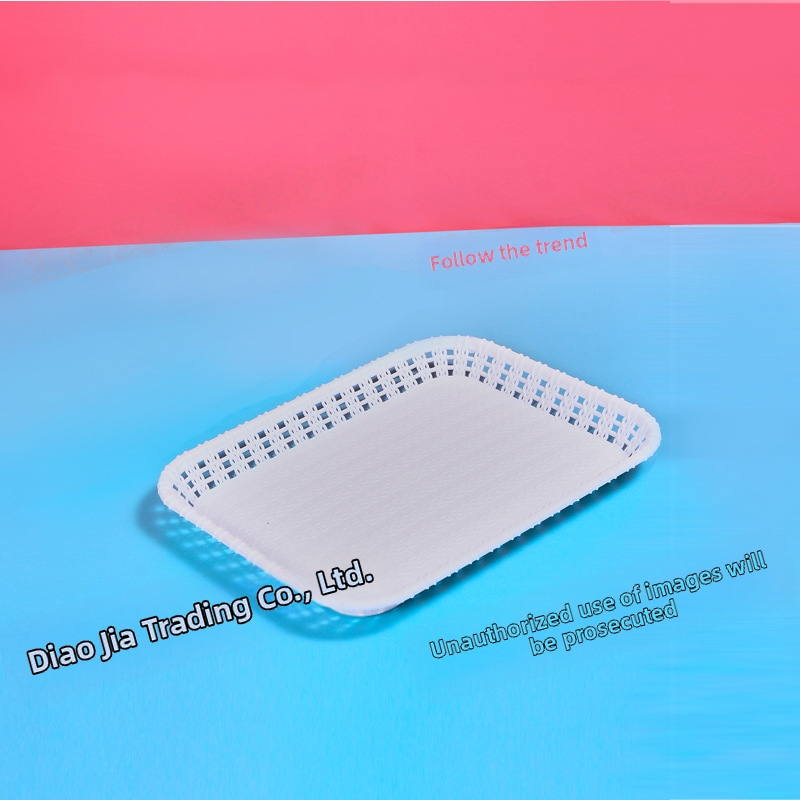 Euroopa stiilis plastmassist mitmekihiline puuviljataldrik, elutoa kohvilaud, kommitaldrik, esiküljel olev koogirest, kolmekihiline magustoidulaua kaunistused