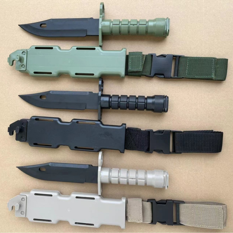 Gamyklinis plastikinis peilis, M9 modelio taktinis treniruočių minkštas peilis, filmų ir televizijos rekvizitas, karinis ventiliatoriaus dekoravimas tarpvalstybiniu mastu be peilio apvalkalo