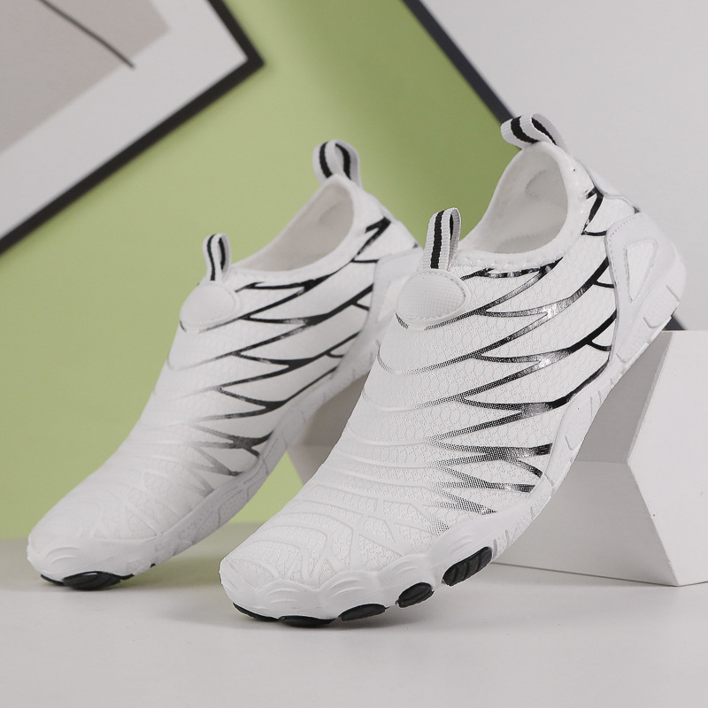 Meeste ja naiste õues kasutamiseks mõeldud ülesvoolujalatsid, kiiresti kuivavad viie sõrmega rannajalatsid, naiste libisemiskindlad ujumisjalatsid, amfiibsed kalastusjalatsid