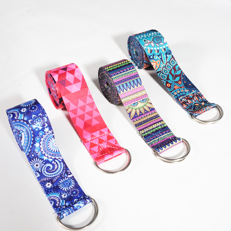 Skaitmeninės spaudos imitacijos nailono fitneso spalvingas įtempimo diržas, tempiamasis diržas, atviras pečių treniruočių nugaros tempimo diržas, jogos priemonės