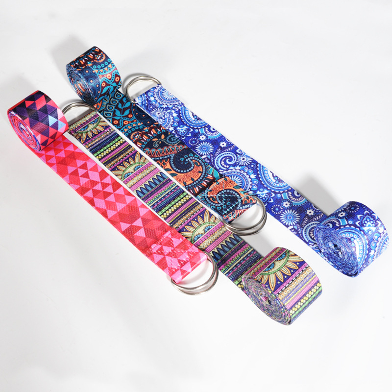 Skaitmeninės spaudos imitacijos nailono fitneso spalvingas įtempimo diržas, tempiamasis diržas, atviras pečių treniruočių nugaros tempimo diržas, jogos priemonės