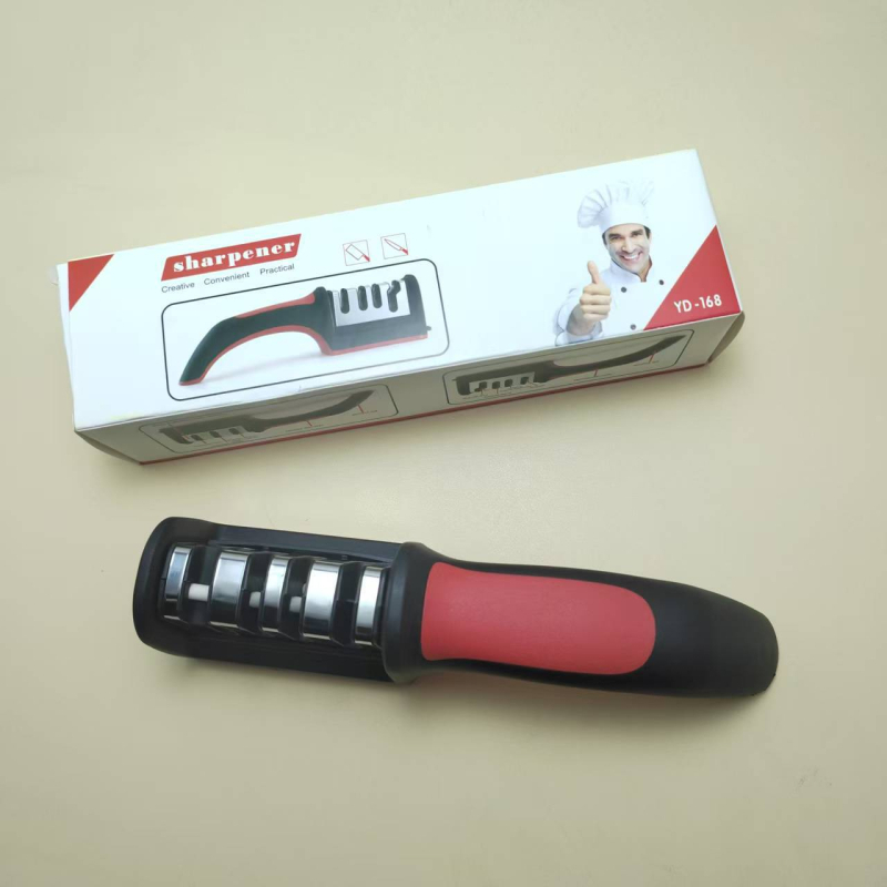 Noa teritamine volframterasest kolmeastmeline terituskivi majapidamisköögi noa teritaja artefakti terituskivi käsitsi kiire teritamise tööriist