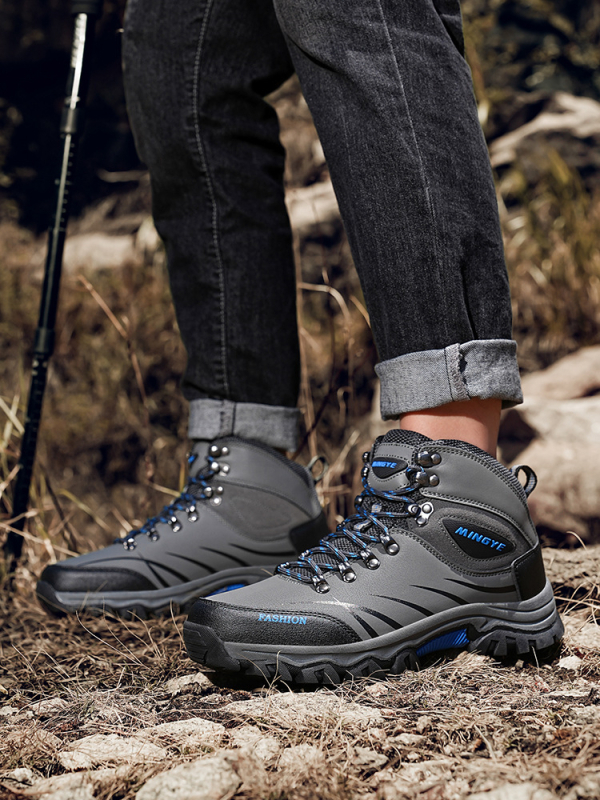 Kültéri vízálló hegymászócipők Férfi tavaszi és őszi csúszásgátló cipő Férfi lélegző futócipők Puha talpú alkalmi cipők Munkavédelmi cipők