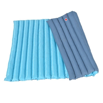 Voodihaigetele eakatele mõeldud rõhuhaavanditevastane lamatisvoodi, lamatisvoodi, pikaajaline lamav artefaktide hooldus, halvatud patsiendi rõhuhaavanditega täidetud madrats