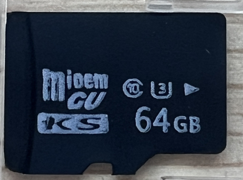 Vieno vamzdžio skaitmeninis naktinio matymo prietaisas, skirtas stebėti tarpvalstybinius sprogimus, skirtas tiesioginiam gamykliniam stebėjimui stovyklavimo metu, medžioklei lauke.