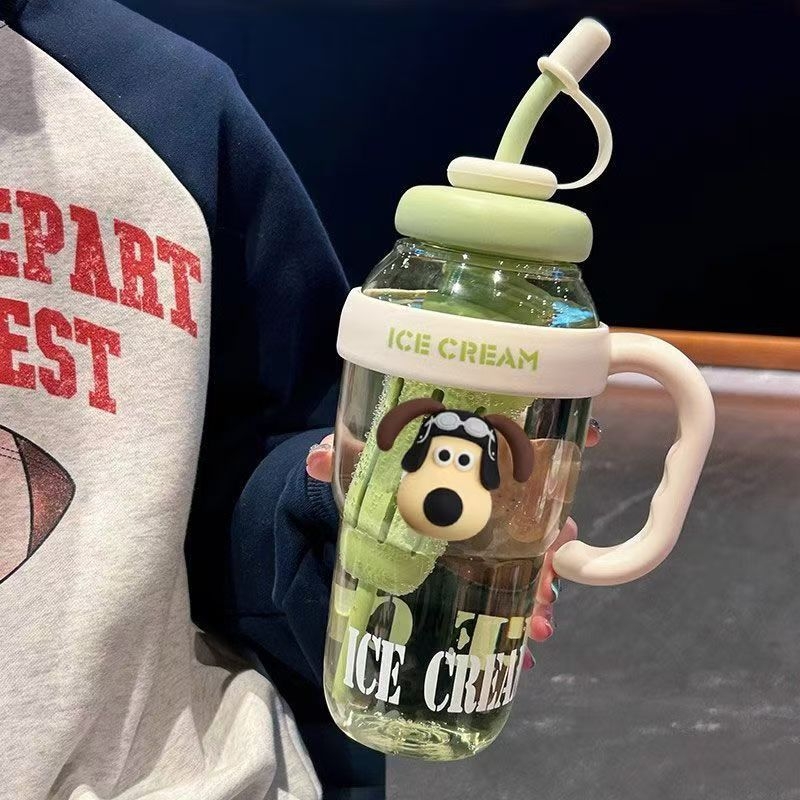 Nagy kapacitású jégpohár, kiváló ár-érték arányú lányos Big Mac nagy szájú vizespohár, praktikus szívószálas tealeeresztővel, illatosított teás műanyag pohár