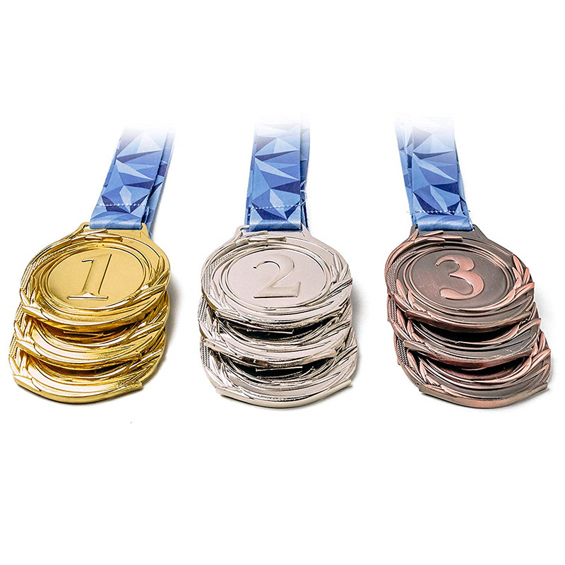 Medaliile model german sunt personalizate pentru jocuri și competiții. Sunt disponibile medalii și medalii neutre. Medaliile metalice din bronz sunt premii.