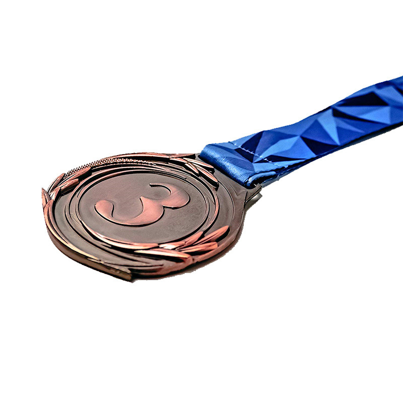 Medaliile model german sunt personalizate pentru jocuri și competiții. Sunt disponibile medalii și medalii neutre. Medaliile metalice din bronz sunt premii.