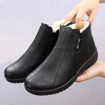 Téli új vastag és bársony anyacipő lapos talpú középkorú rövid csizma női csúszásmentes meleg pamut cipő időseknek nagykereskedelem