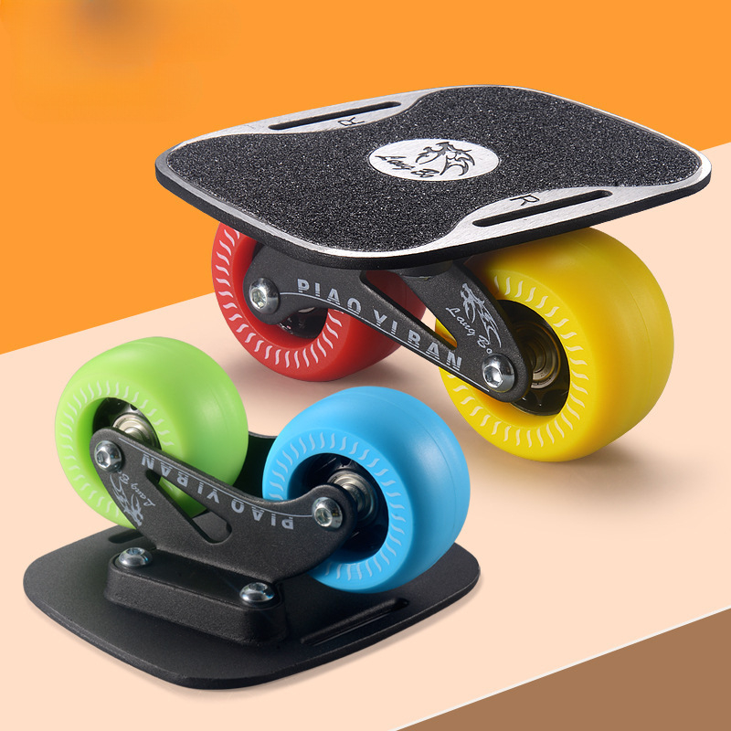 Neli põlvkonda uut triivilauda algajatele, täiskasvanutele ja lastele, neljarattaline jagatud rula, kõndimis- ja professionaalse maanteelaud