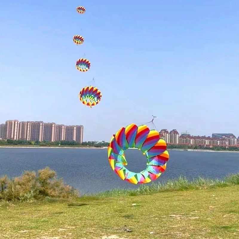 Jauns varavīksnes trīsdimensiju rotējošs ziedu grozs, peldoša aste, lotosa astes kulons, pūķa mīksts kulons bez rāmja