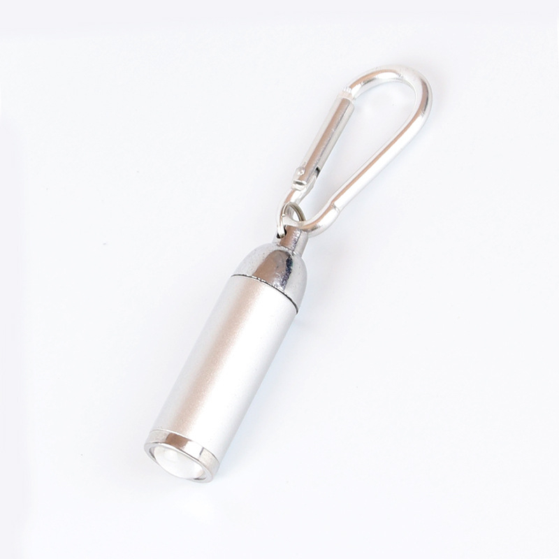 Pirkite du ir gaukite vieną mini teleskopinį fokusavimo žibintuvėlį su LED „Zoom AG13“ mygtukiniu bateriniu alpinizmo raktų pakabuku