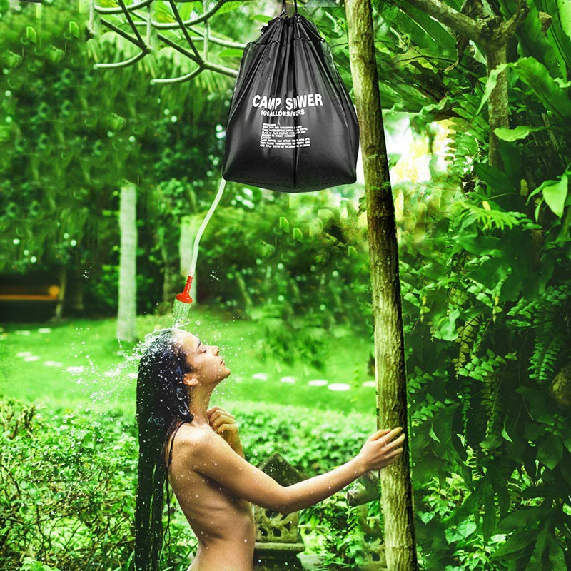 Cross Border õues kasutatav 40-liitrine telkimiseks mõeldud dušikott, päikeseenergial töötav vannikott, suur vanniveekott, kokkupandav veepaakkott