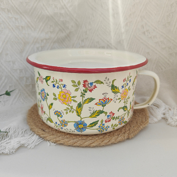 Cinko emalio eilė, emalio greito maisto puodelis, sutirštintas emalis, greitai paruošiamų makaronų dubenėlis, puodelis užsienio porceliano, geležinis ryžių indas, didelė studentų bendrabučio pietų dėžutė