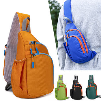 Nagykereskedelmi külkereskedelmi új mellkasi táska sport alkalmi messenger táska kis akasztós táska több zsebes divatos férfi mellkasi hátizsák vízforraló táska