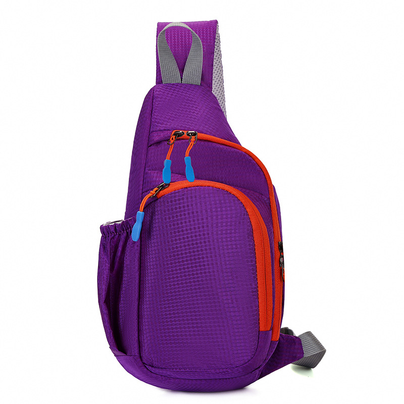 Nagykereskedelmi külkereskedelmi új mellkasi táska sport alkalmi messenger táska kis akasztós táska több zsebes divatos férfi mellkasi hátizsák vízforraló táska