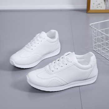 Δερμάτινα Άνοιξη και Φθινόπωρο Νέα Άφιξη Λευκά Παπούτσια Casual Κορεάτικο Στυλ Μοντέρνα All-Match Λευκά Αθλητικά Παπούτσια Γυναικεία Step-sneaker Παιδικά