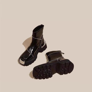 Vastag talpú Martin csizma Női őszi és téli új brit stílusú szögletes orrú Chelsea csizma Retro fém funkcionális rövid csizma