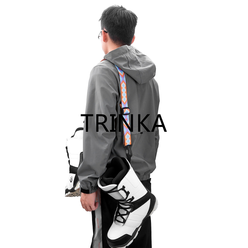 Suusasaapad, paksendatud õlarihm, kaasaskantav rihm, talverulluisud konksuga, fikseeritud lipsukonks, reguleeritava pikkusega