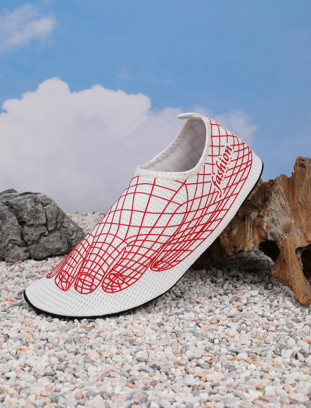 Piiriülesed meeste ja naiste jälgimisjalatsid, sise- ja välistingimustes kasutatavad jalanõud, paaride välistingimustes kasutatavad kahlamisjalatsid, nahatundlikud ujumisjalatsid, kiiresti kuivavad rannajalatsid