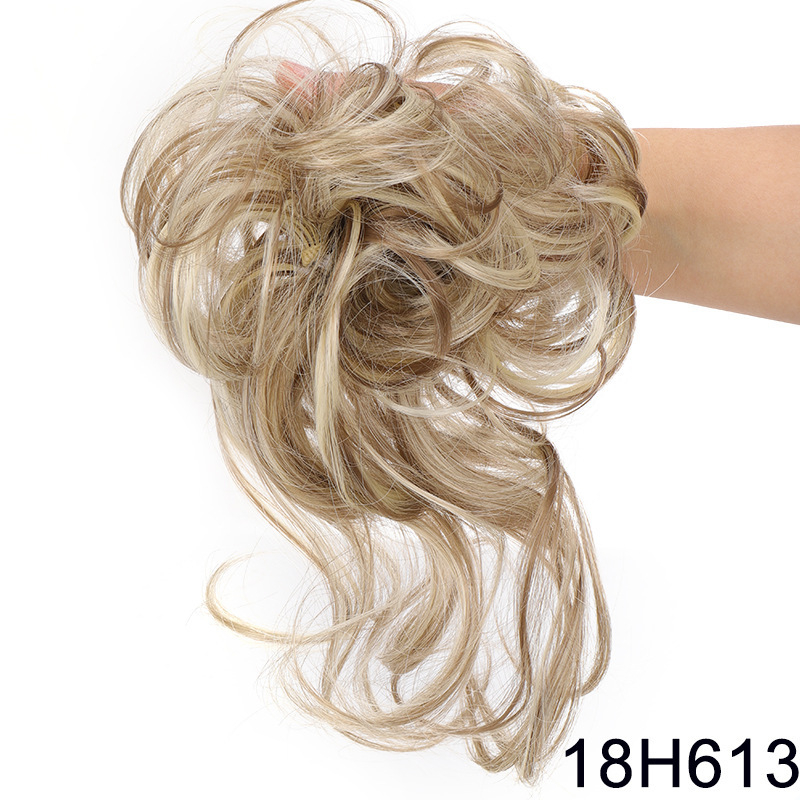 Euroopa ja Ameerika parukarõngad, moodsad juuksekotid, pallikujulised peapaelad, loomulikult kohevad ja sassis pika habeme patsid, parukad, hobusesabast juukserõngad