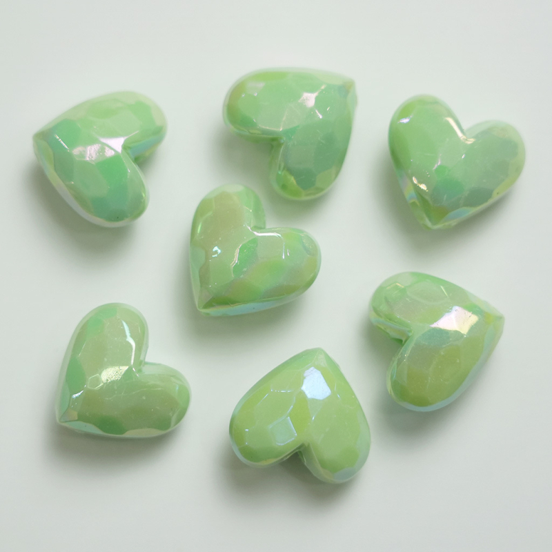 Lausvärviga kaetud AB Macaron lõigatud armastuse isetegemise mobiiltelefoni keti helmestega aksessuaarid sirge auguga virsiku südame materjal hulgimüük