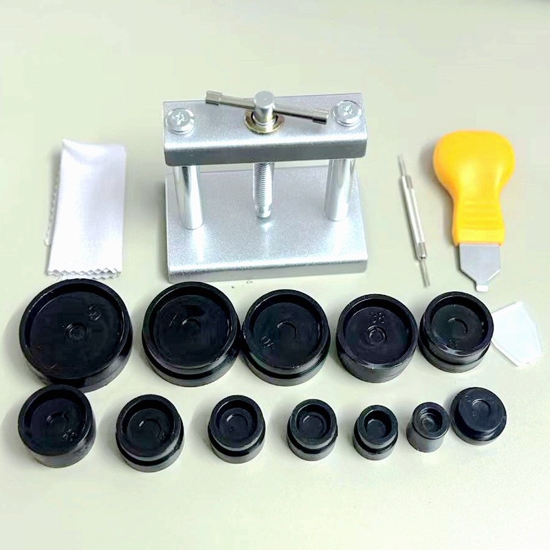 Kellade remondi käsitööriist Kella patareide vahetamine Tagakaas Vajutage tagasi Kvartsist Mehaaniline Kella Korkimismasin Lihtne Kruvikorkimismasin