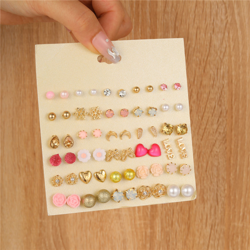 Euroopa ja Ameerika Ühendriikide piiriülesed kuumad kõrvarõngad sobivad geomeetrilise kujuga 30 paari kõrvarõngaid naiste Euroopa ja Ameerika Ühendriikide kõrvarõngad kõrvarõngaste tootjad hulgimüük