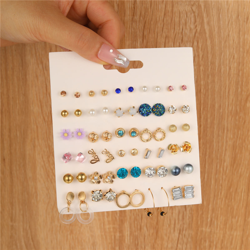 Euroopa ja Ameerika Ühendriikide piiriülesed kuumad kõrvarõngad sobivad geomeetrilise kujuga 30 paari kõrvarõngaid naiste Euroopa ja Ameerika Ühendriikide kõrvarõngad kõrvarõngaste tootjad hulgimüük