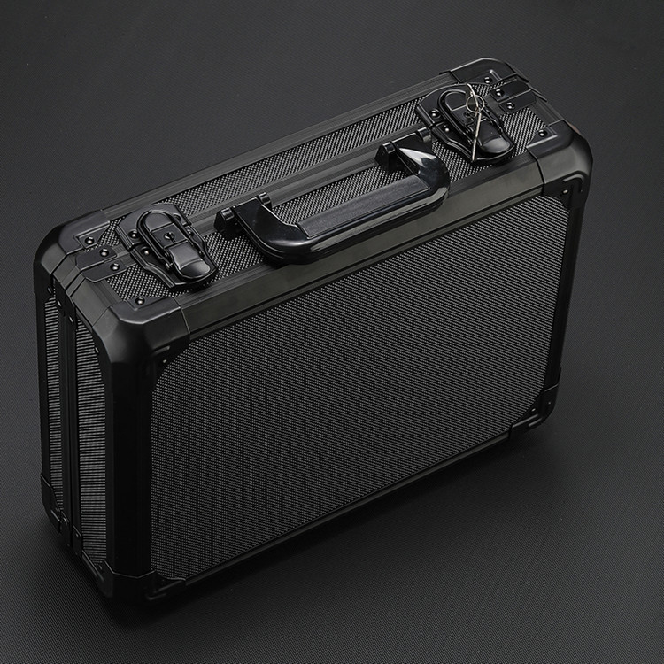 Nepermatoma aliuminio lydinio laikrodžių dėžutė, daugiapakopė juoda pakuotės dėžutė laikrodžiams, kilnojama pertvarinė laikrodžių laikymo dėžutė, gali būti siunčiama kitų vardu