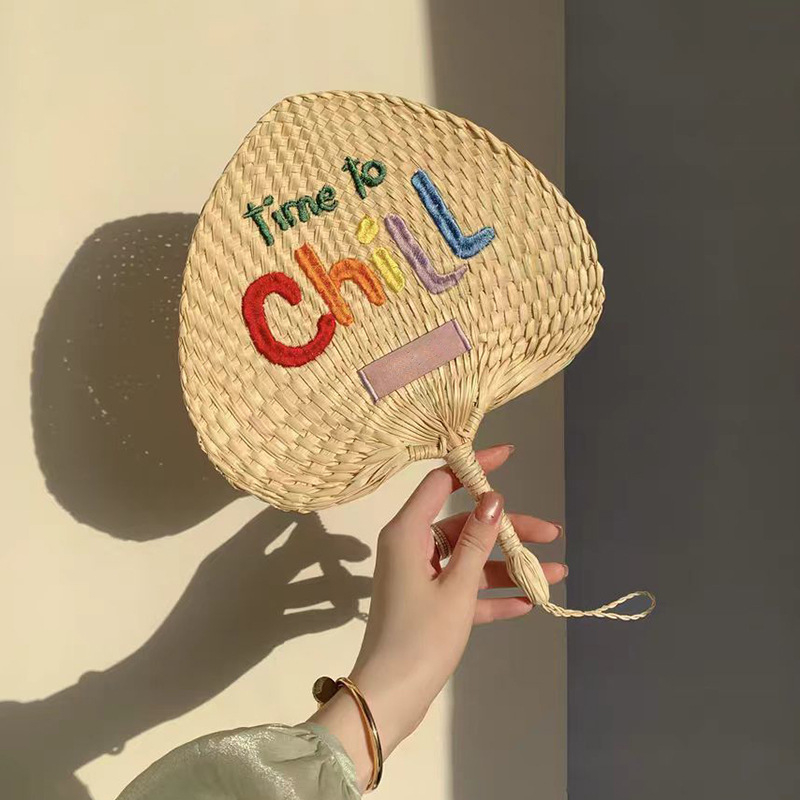 Kis piros könyv robbanások pu legyező egyedi hímzés szöveg szövés jelzés logó nemzeti dagály kínai stílusú Wen Chuang pu legyező nagykereskedelem