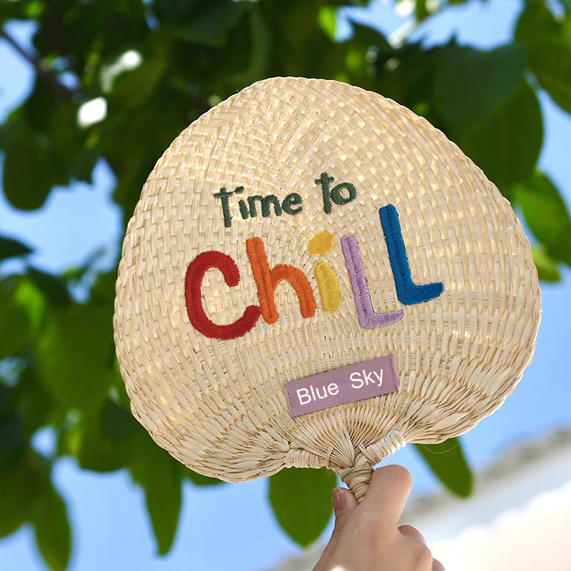 Kis piros könyv robbanások pu legyező egyedi hímzés szöveg szövés jelzés logó nemzeti dagály kínai stílusú Wen Chuang pu legyező nagykereskedelem