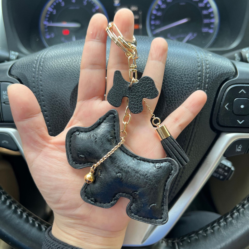 Határokon átnyúló kreatív ajándék csengő kiskutya autó kulcstartó autó kulcstartó táska medál aranyos medál bojt
