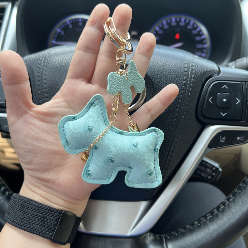 Határokon átnyúló kreatív ajándék csengő kiskutya autó kulcstartó autó kulcstartó táska medál aranyos medál bojt