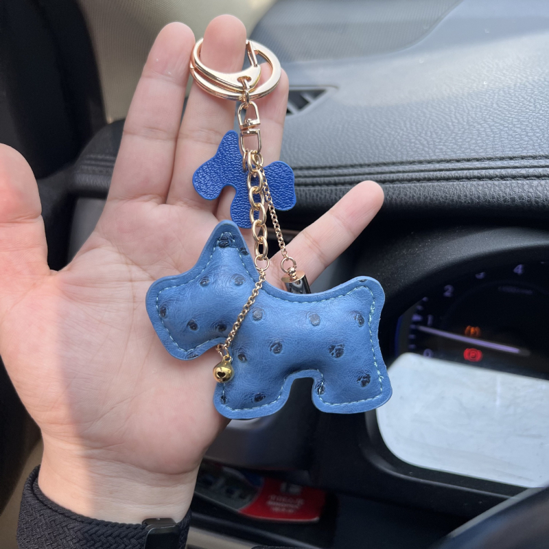 Határokon átnyúló kreatív ajándék csengő kiskutya autó kulcstartó autó kulcstartó táska medál aranyos medál bojt
