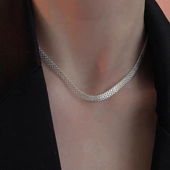 Υφαντό κολιέ γυναικών 2023 Νέο καλοκαιρινό ελαφρύ πολυτελές niche design Sense Advanced Clavicle Chain Cold Style Elegant Snake Bone Chain