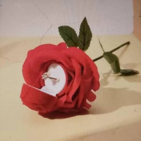 Új kreatív rózsagyűrűs doboz ajándékgyűrűs doboz csomagolással, kreatív rózsagyűrűs doboz raktáron