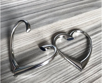 Cinkötvözetből készült, kiváló minőségű fémből készült, szerelem alakú táskacsat, forgatható, összecsukható kézitáska-akasztó, táskaakasztó