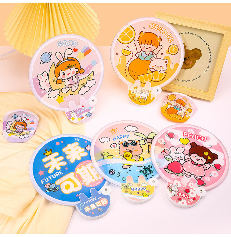 Eredeti rajzfilm összecsukható ventilátor, aranyos mini szövetből készült hordozható ventilátor, ünnepi ajándék fogantyúval, kerek ventilátor