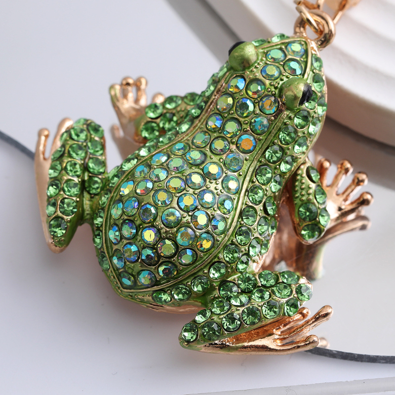Határokon átnyúló állatbéka gyémánt kulcstartó medál kreatív aranyos kulcstartó nagykereskedelmi fém kreatív apró ajándékok