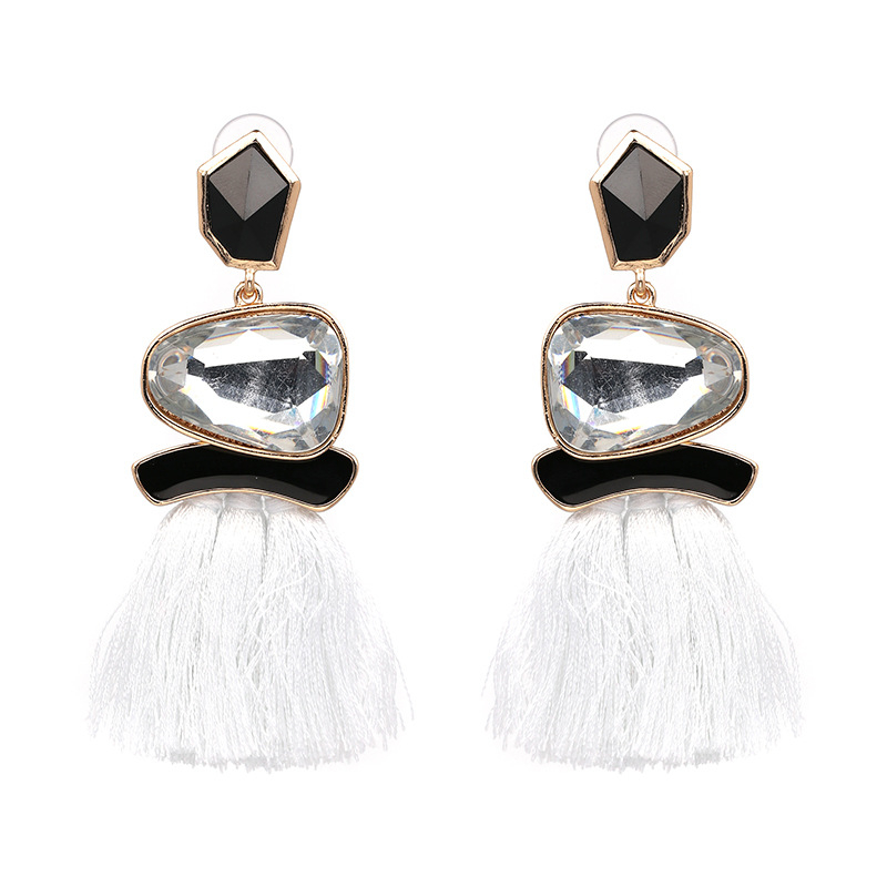 Kutais puošti auskarai iš Europos ir Jungtinių Valstijų karštų rubinų auskarų iš „National Wind“ auskarų papuošalų, parduodami didmeninėje gamykloje vietoje, tiesioginiai pardavimai iš Yiwu.