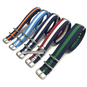 Ρολόι από νάιλον υλικό τριών δακτυλίων με ποικιλία χρωμάτων σε πολλά μεγέθη, μοντέρνο, casual στυλ, για αγόρια και κορίτσια, universal