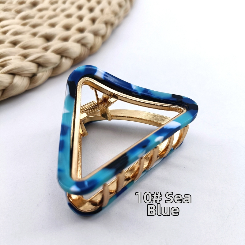 Hualino tarpvalstybinis trikampio formos lydinio laikiklis, disko formos plaukų segtukas, vidutinio dydžio tuščiaviduris dryžuotas plaukų segtukas, temperamentingas acto rūgšties laikiklis