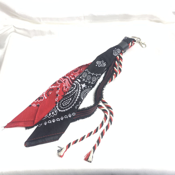 Vintage ruudukujuline sall india pähkli lille triibulise triibuga hip-hop meeste rippuvad püksid püksid sall hip-hop inimesed kannavad vajalikku