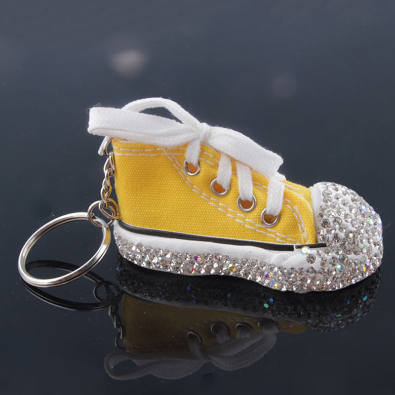 Täpiline rhinestone võtmehoidja kott ehted mini ripats simulatsioon lõuend kingad auto loominguline spordikingitused