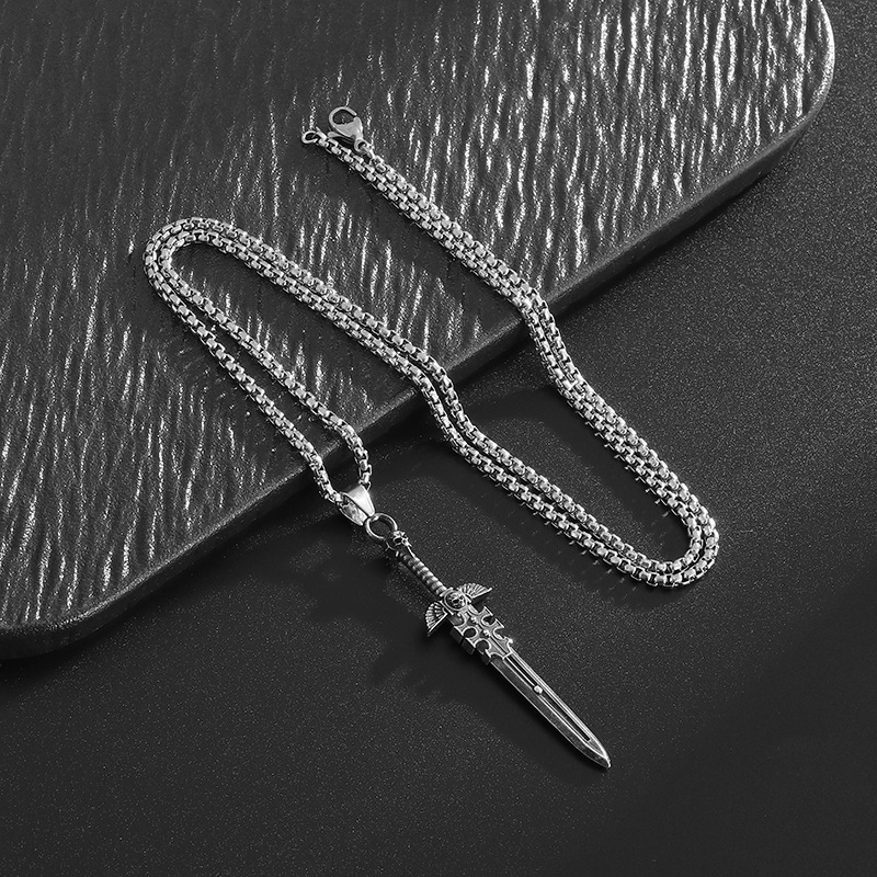Chiba Taiyin europietiškų ir amerikietiškų hiphopo monstrų kardų karoliai, vyriški papuošalai, asmenybės kardo pakabukas, retro stiliaus vilnonė grandinėlė