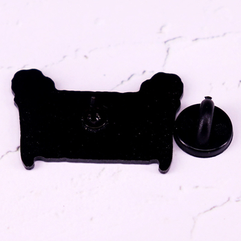 Някак си, след всичко това, тя все още цъфтеше по начина, по който ѝ беше писано.