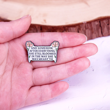 Някак си, след всичко това, тя все още цъфтеше по начина, по който ѝ беше писано.