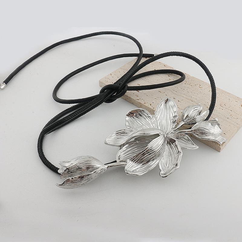 Lanț de talie cu flori mari, exagerat, ZR, același stil, metalic, cu lalea, european și american, pentru femei, 2024, explozii noi, potrivit pentru fustă și pantaloni, curea