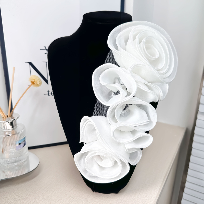 Užsienio prekybos tinklinio audinio rankų darbo trimatis gėlių dekoravimas nėrinių korsažo drabužiai „pasidaryk pats“ vestuvinių suknelių aksesuarai